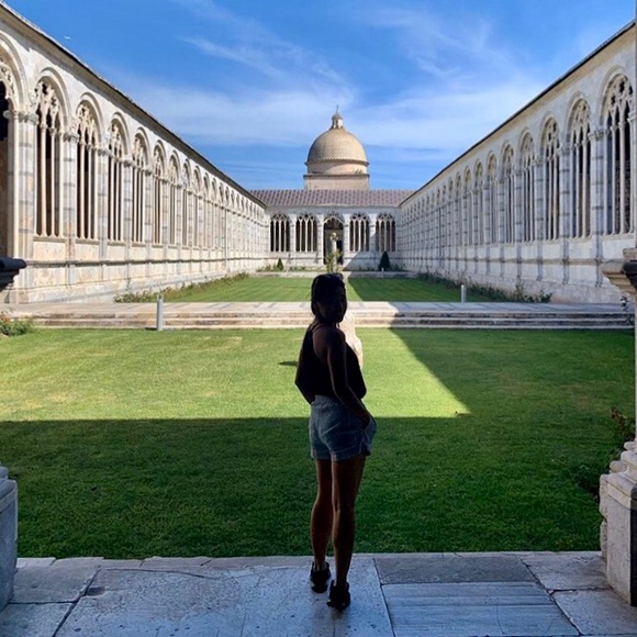 Meet your Posher, Nori - Picture 2 of 3